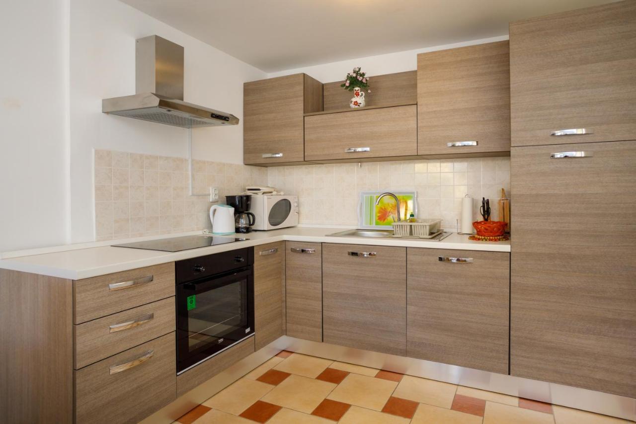 Apartmani Bakran Krk Town Εξωτερικό φωτογραφία
