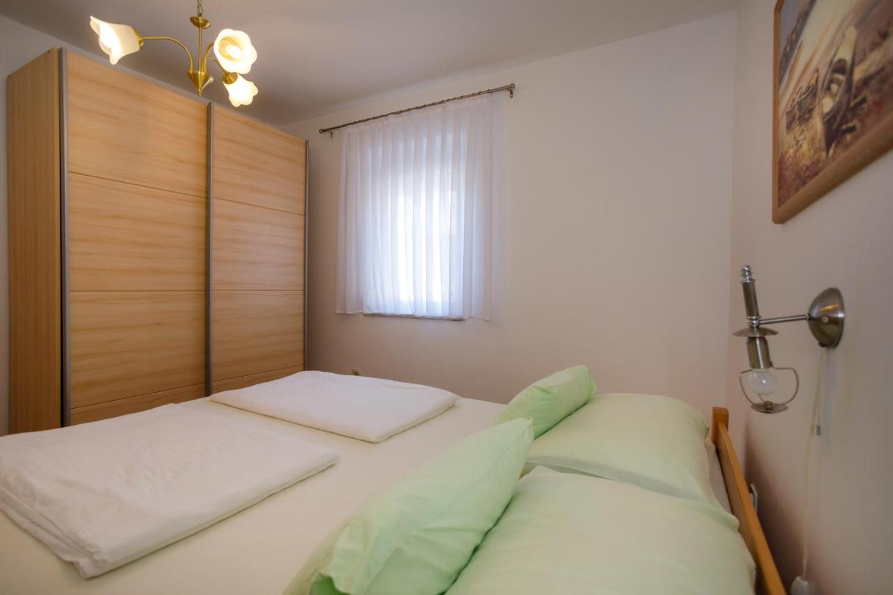 Apartmani Bakran Krk Town Εξωτερικό φωτογραφία