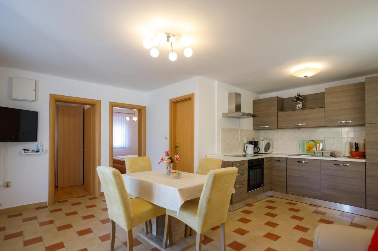 Apartmani Bakran Krk Town Εξωτερικό φωτογραφία