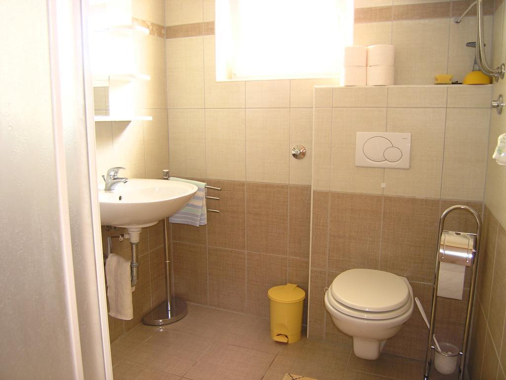 Apartmani Bakran Krk Town Εξωτερικό φωτογραφία